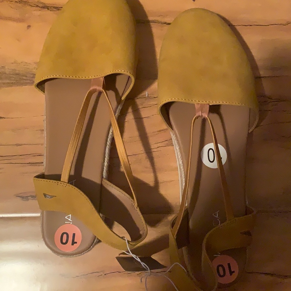 Nautica sandals